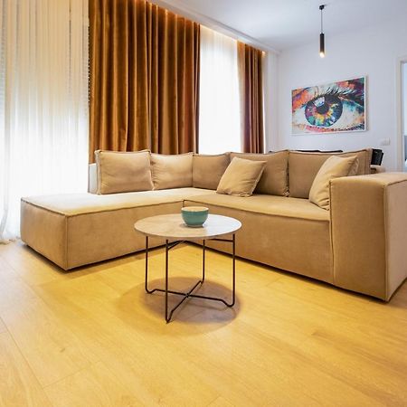 Luxury Rooftop 23 Bed and Breakfast Τίρανα Εξωτερικό φωτογραφία