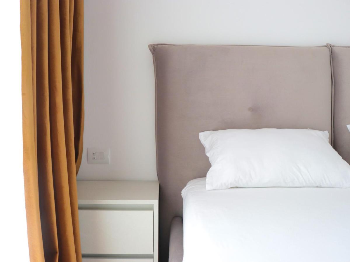 Luxury Rooftop 23 Bed and Breakfast Τίρανα Εξωτερικό φωτογραφία