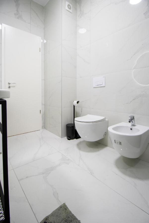 Luxury Rooftop 23 Bed and Breakfast Τίρανα Εξωτερικό φωτογραφία
