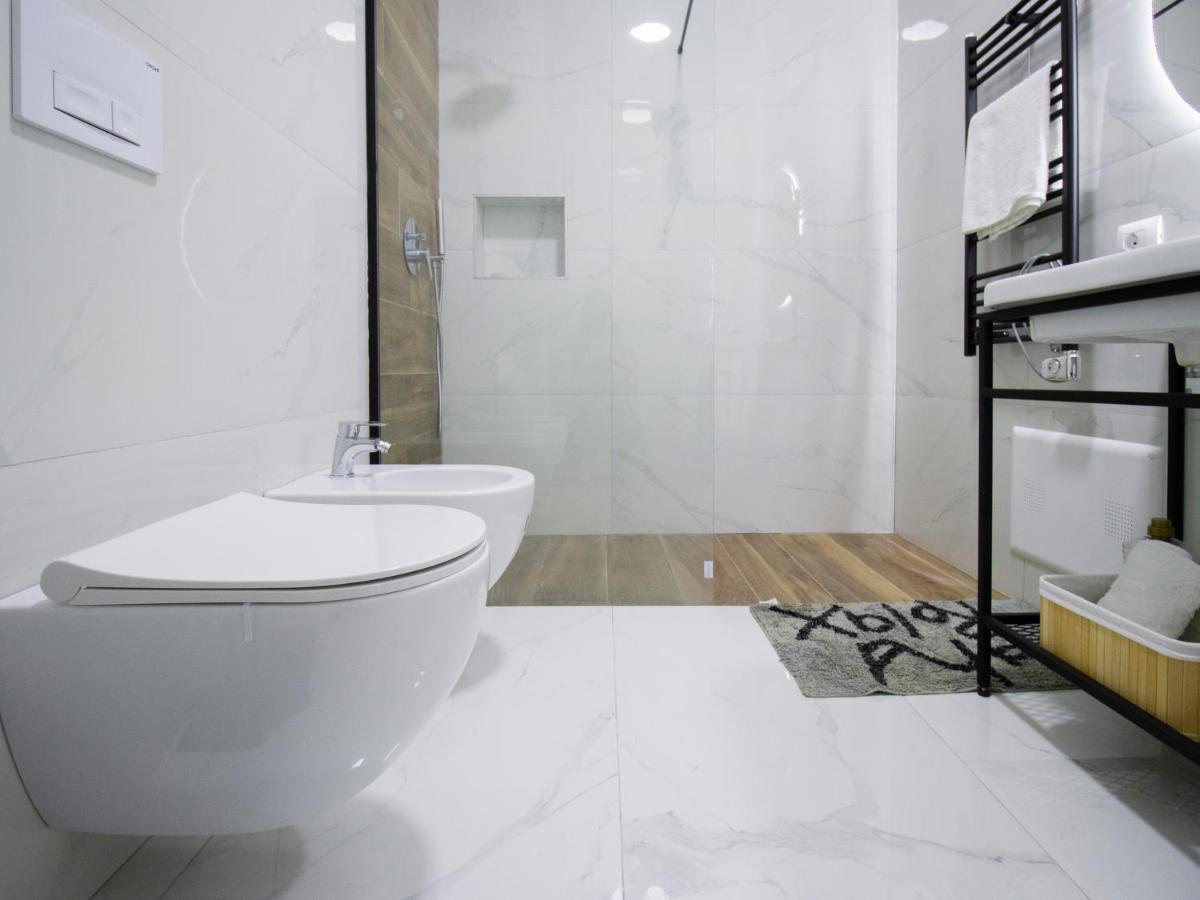 Luxury Rooftop 23 Bed and Breakfast Τίρανα Εξωτερικό φωτογραφία