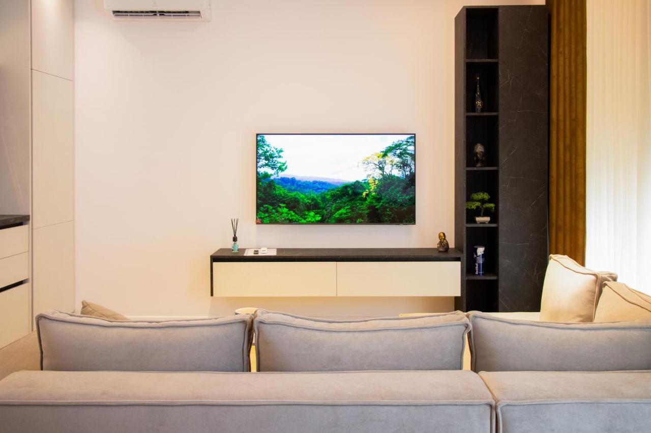 Luxury Rooftop 23 Bed and Breakfast Τίρανα Εξωτερικό φωτογραφία